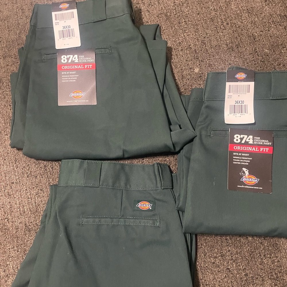 Dickies men work pants.